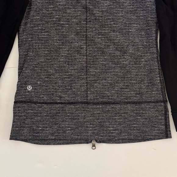 Lululemon Daily Yoga Jacket Coco Pique‎ Zip-Up Jacket, Black/Black, Size 6 - Picture 13 of 15